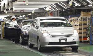 Япония снизила производство автомобилей почти на 4%