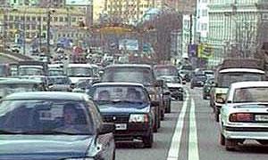 Автомобильный рынок в России вырос еще на 30%