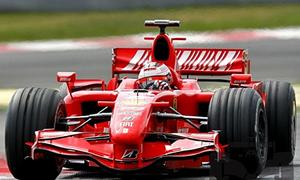 В Хересе лидируют две Ferrari F2008