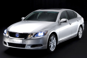 Lexus GS450h доведен до совершенства