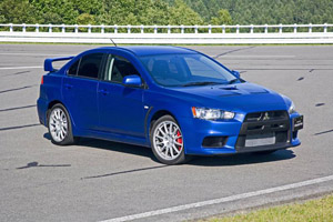 Официальные фото Mitsubishi Evolution X