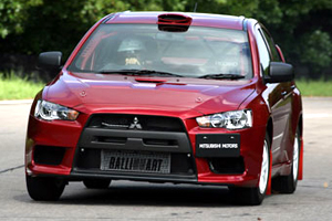 Mitsubishi представила раллийный Lancer Evolution X