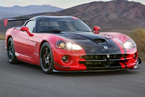 Dodge представил трековую версию Viper SRT-10