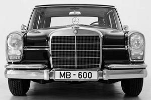 Автомобиль Брежнева «ушел» за 103 600 евро