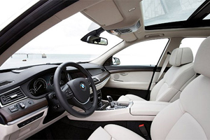 BMW 5-Series GT. Interior