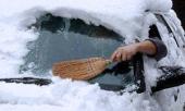 На юге Украины в снегу застряли несколько десятков автомобилей