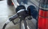 Цены на бензин в России упали за неделю на 0,4%