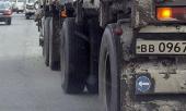 Московские грузовики развозят по городу грязь