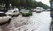 Вчерашние ливни затопили улицы на севере и востоке Москвы