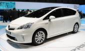 Toyota переносит запуск универсала и минивэна Prius