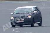 Появились шпионские снимки Toyota Corolla Verso нового поколения